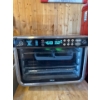 Image 2 : A Ninja Foodi 10-in-1 XL Pro Air Fry Oven, a high-capacity countertop convection oven. Provides up t
