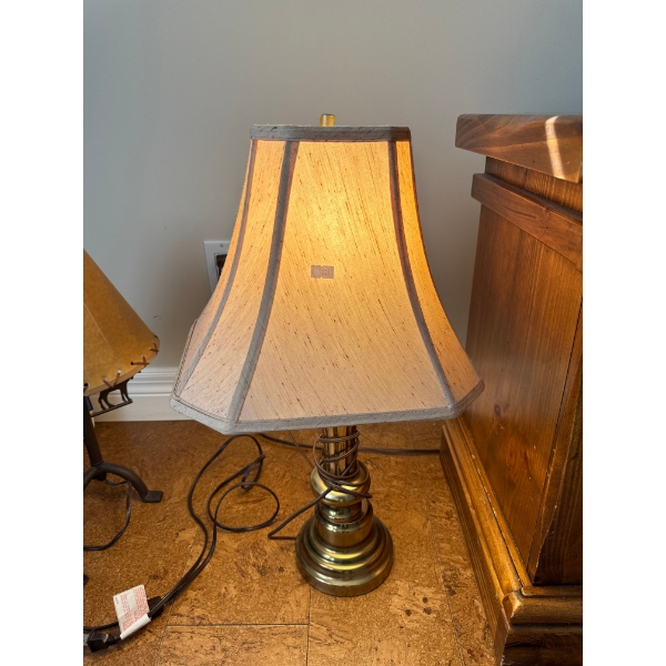 vintage brass table lamp, 