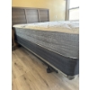 Image 3 : Queen mattress and box spring