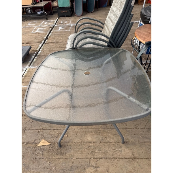 NICE PATIO SET GLASS TABLE AND CHAIRS