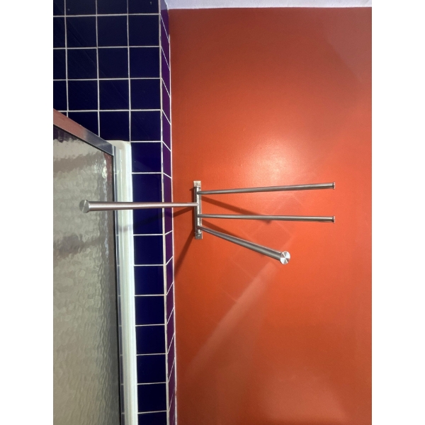 Stainless steel towel hanging rack, movable. Must remove from wall.