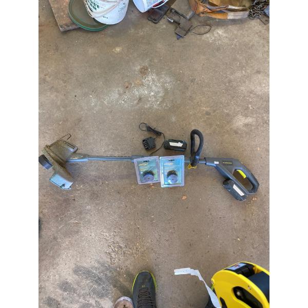  Yardwork 20 V lithium battery two batteries weedeater with charger. Everything works great.