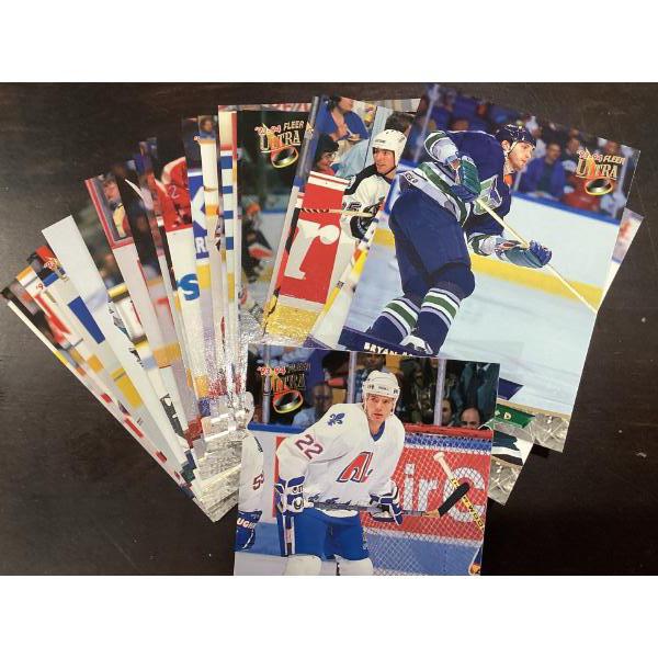 FLEER ULTA SET OF 25