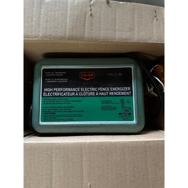 High performance electrical fence energizer