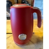 Image 2 : A Longdeem 1.7L Retro Electric Kettle in red, 1.7 Liters, 1500 Watts for fast boiling. Integrated th