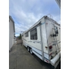 Image 4 : 29 foot Kustom Koach fifth wheel with one slide out, comes with owners manual, fifth wheel included 
