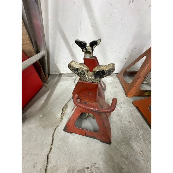 Two heavy duty red jack stands