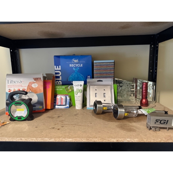 FGI Fort Gary Industries miniature semi clock. Very heavy. Brand new LED, garden lamps, style well, 