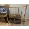 Image 1 : vintage or antique brass double bed frame, likely dating from the mid-19th to early 20th century. 