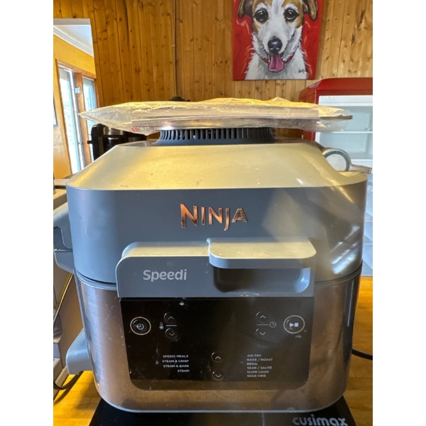A Ninja Speedi Rapid Cooker & Air Fryer (model SF301 or similar, depending on regional designation).