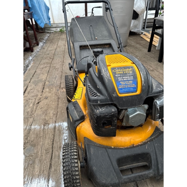 Cub Cadet o h v 173 cc 6.75 foot pounds self propelled auto mower