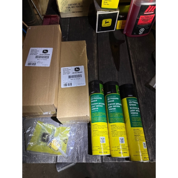 Brand new John Deere parts SD polyure grease.