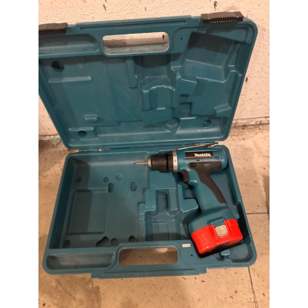 Makita drill with custom box