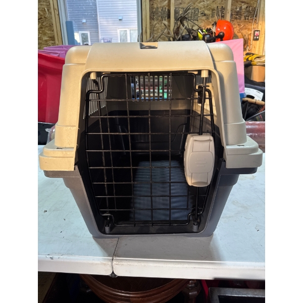 Brand new cat or small animal carrier