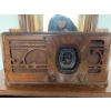 Image 7 : Arcadia battery operated radio receiver, 5-tube superheterodyne, wood case, made by Dominion Electro