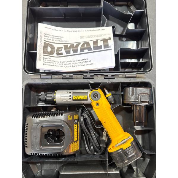 7.2 volt heavy duty cordless screwdriver DeWalt brand new inbox