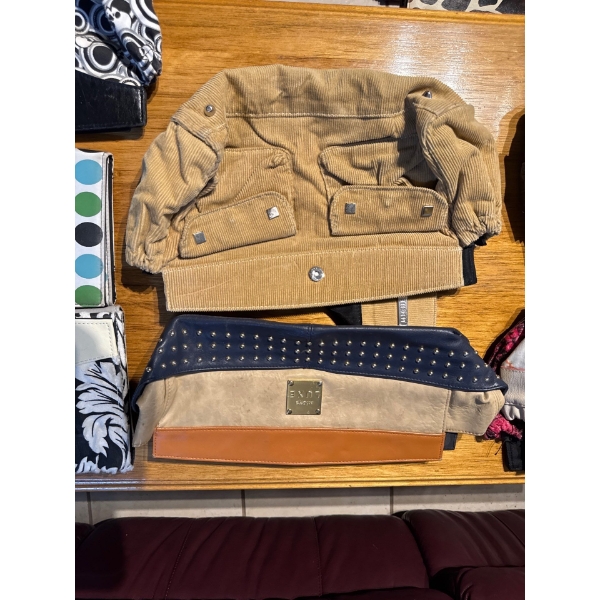 Miche interchangeable handbag shells designed to fit over a base bag. 3