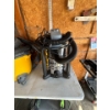 Image 2 :  MAXIMUM Stainless Steel Wet/Dry Vacuum featuring a 30-liter (8 US gallons) corrosion-resistant tank
