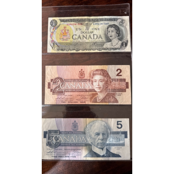  Vintage Canadian two-dollar banknotes featuring Queen Elizabeth II. 1986/5$ 1986/1973 1$
Banknotes:
