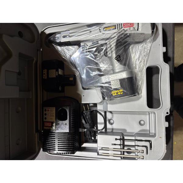 Senco DuraSpin. Brand new in box.