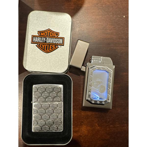 Harley Davidson Zippo and illuminated lighter. Harley Davidson.