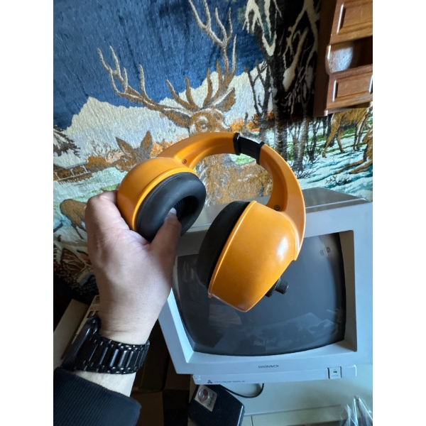 vintage Magnavox head start SX 20 computer, vintage headset, Dayton transistor number five, Japan, a