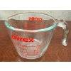 Image 2 : Assorted Pyrex Cooking Dishes/Pans  Oven Safe Clear Pyrex Casserole Dish, Bowls & Jar of Honey 