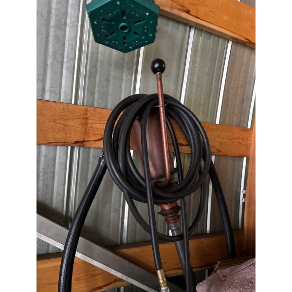 Fuel pump hand pump for fuel tanks.