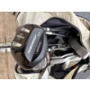 Image 2 : TITLEIST GOLF BAG FULL OF CLUBS AND DRIVERS AND ACCESORIES
