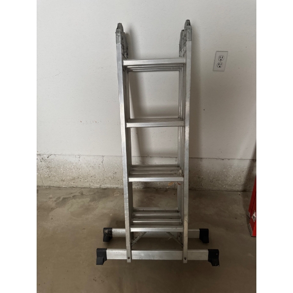 Folding aluminum ladder. 12 foot