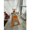 Image 1 : Two heavy duty 5 ton orange jack stands