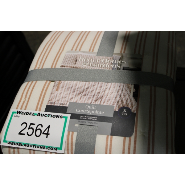 Better Homes KING Soft Breathable Quilt, Salmon Stripe