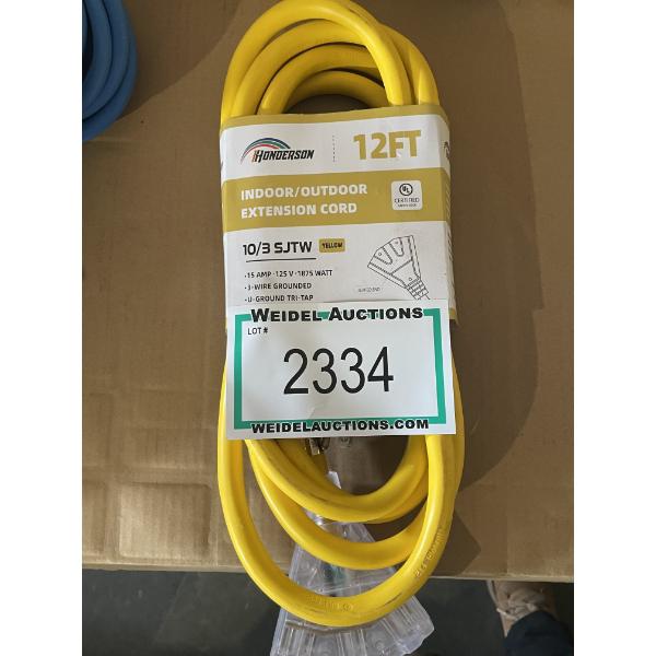 Indoor/Outdoor 12' Extention Cord