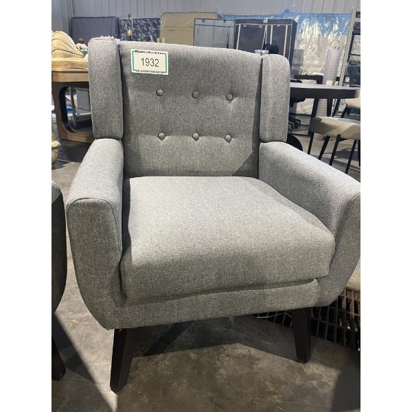 Stephanny Upholstered Living Room Chair