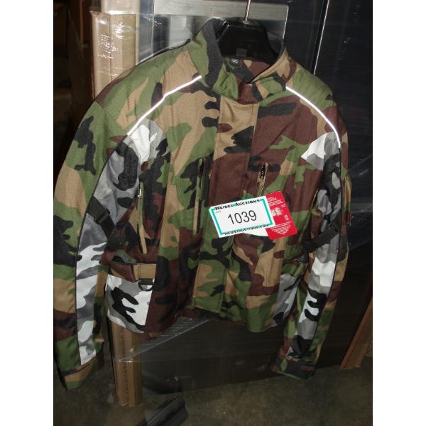 Size XXL - CORDURA Polyester Waterproof 3M Camoflage Coat