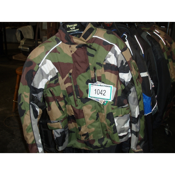Size M - CORDURA Polyester Waterproof 3M Camoflage Coat