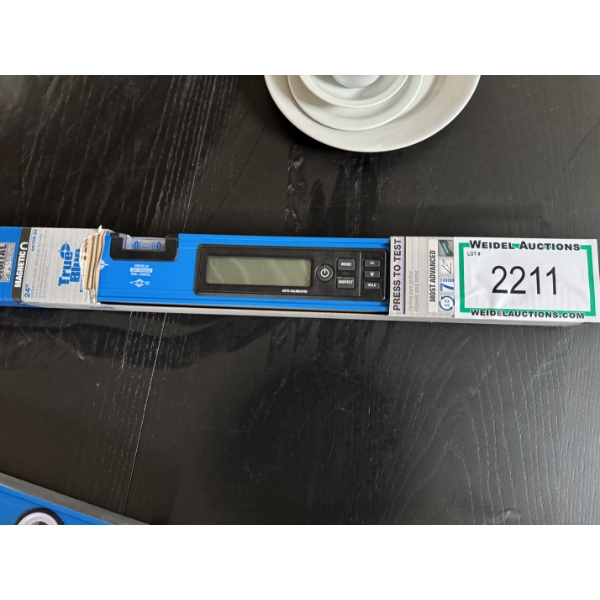 True Blue Digital Magnetic 2' Level, comes with carrying case