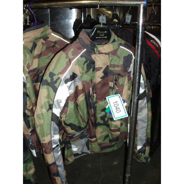 Size XL - CORDURA Polyester Waterproof 3M Camoflage Coat