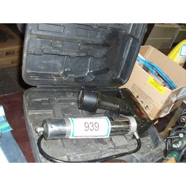 Pneumatic Grease Gun w battery - NO CHARGE
