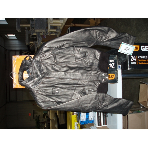 ELZEIN Women's Black Fitted Leather Jacket - size M