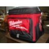 Image 1 : NEW Milwaukee PACKOUT Job Site Cooler - Soft Sided Bag