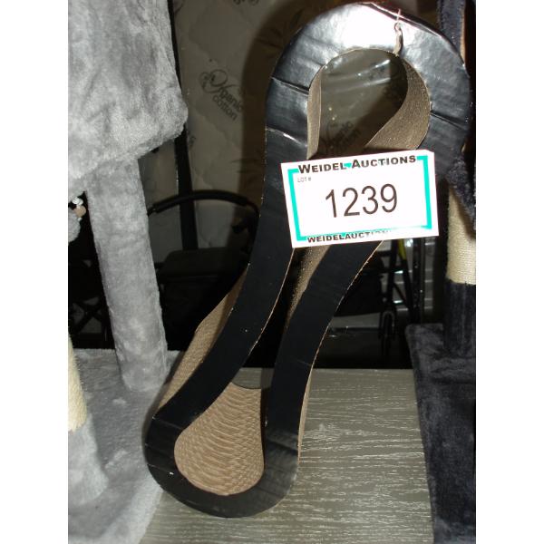 Corrugated Cardboard Cat Scratcher Lounge