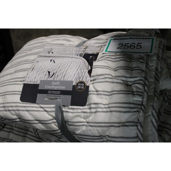 Better Homes QUEEN Soft Breathable Quilt, Grey Stripe
