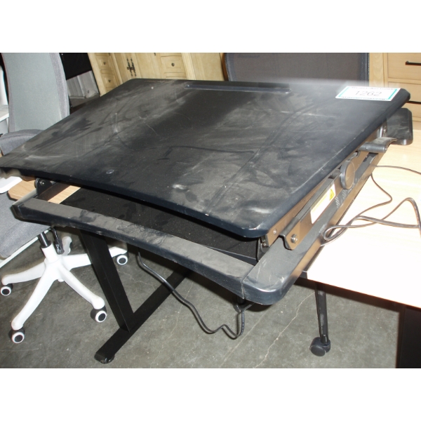 Prime Cables Table Top Work Station