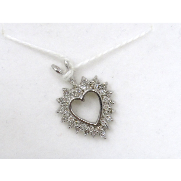 10 KT White Gold Diamond Heart Pendant