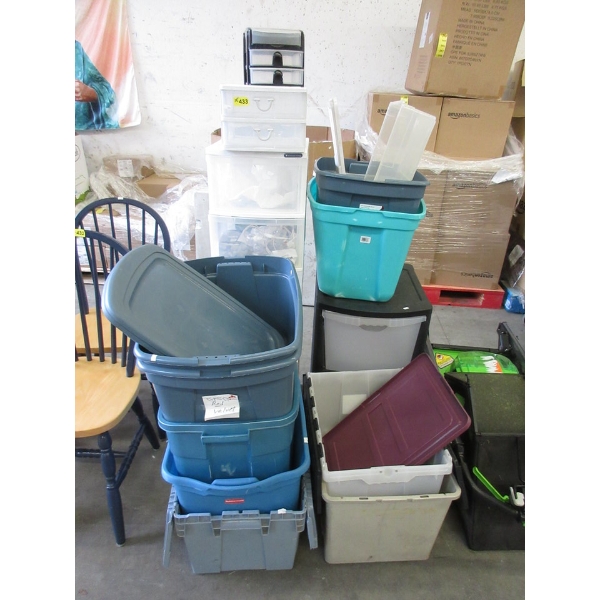 14 Piece Lot of Storage Containers & Totes