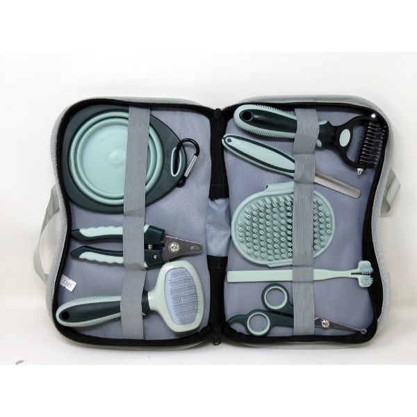 4 New Pet Grooming Sets in Zippered Cases