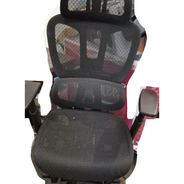 Customer Return Black Task Chair