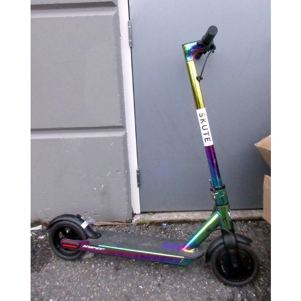 Skute Hyper E-Scooter - No Charger or Key