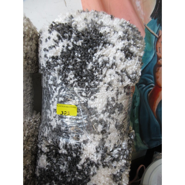 5' x 7' Variegated Gray Shag Area Carpet